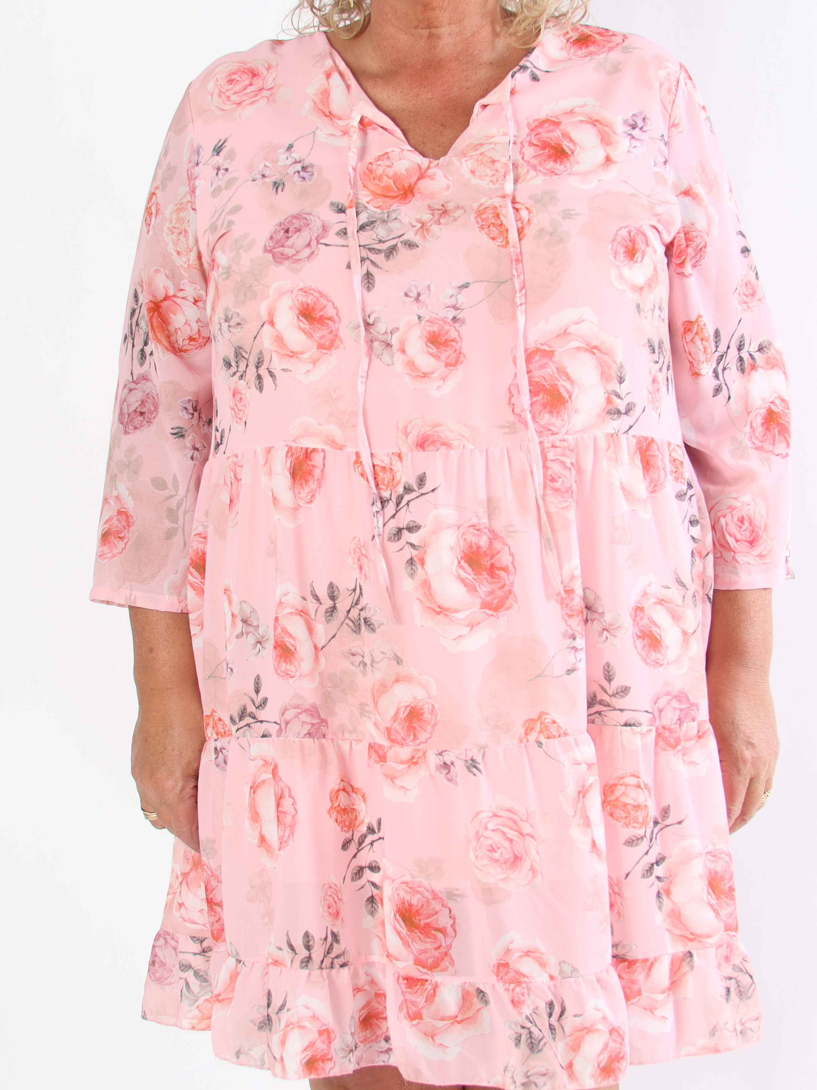 Stella - Blomsterkjole i chiffon med viskose underkjole